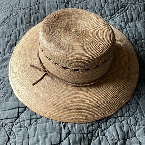 Tula hat of Austin, Rockport Lattice